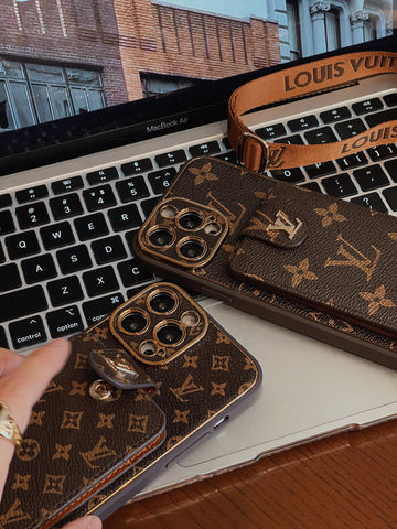 L TASCHE GOLD DETAILS 